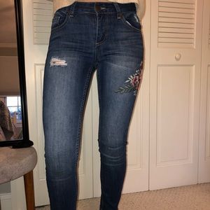 •Harper floral jeans